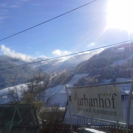 Urbanhof Pension & Appartements Gasthof 4*